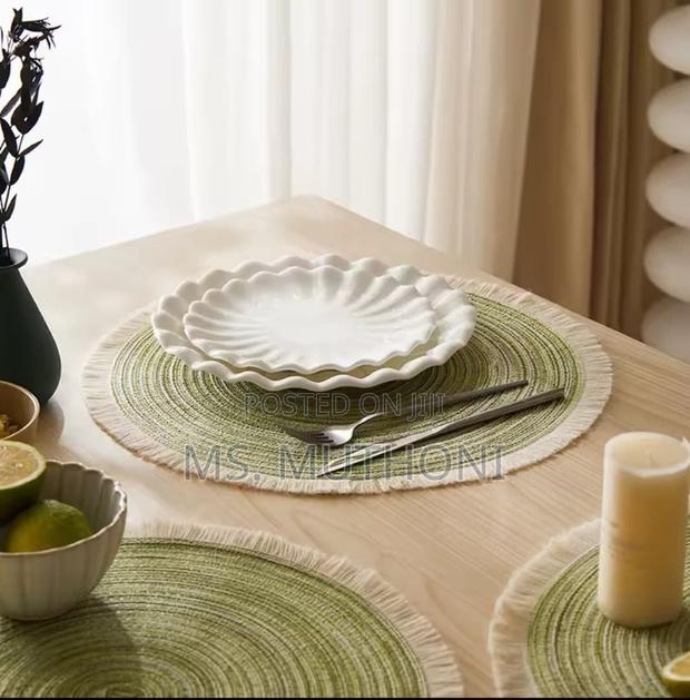 3 PCs Woven Round Braided Placemats