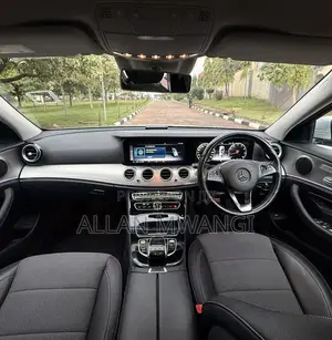 Mercedes-Benz E200 2018 Silver