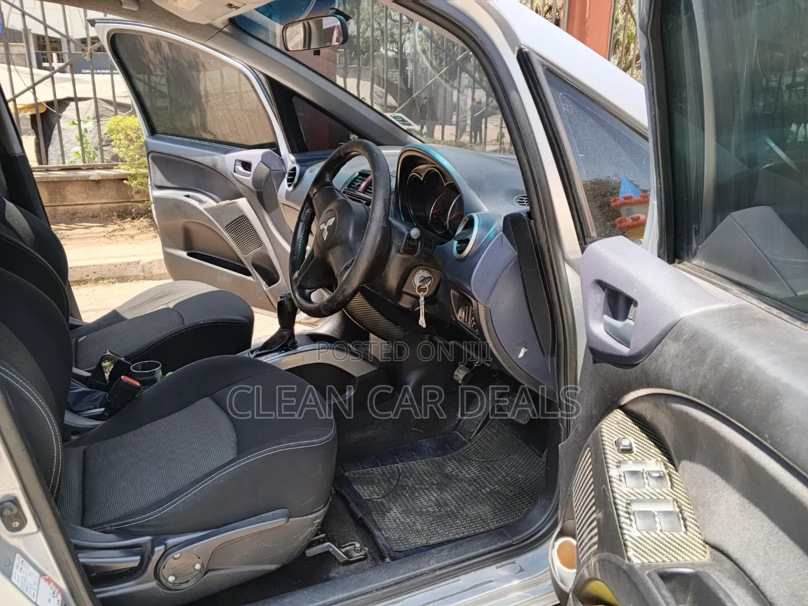 Mitsubishi Colt 2008 Silver