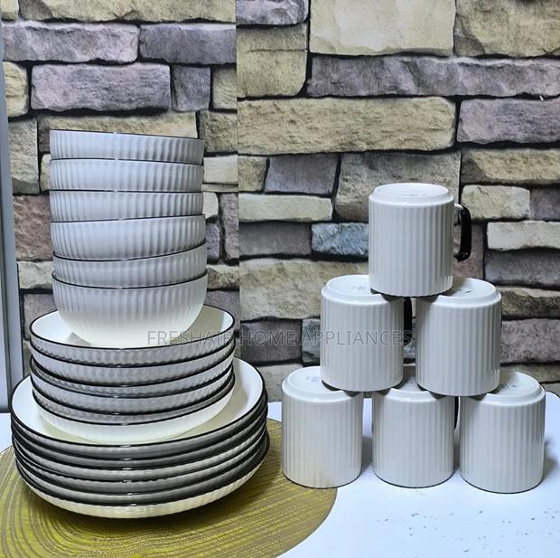 24 Pieces Japanese Dinner Set