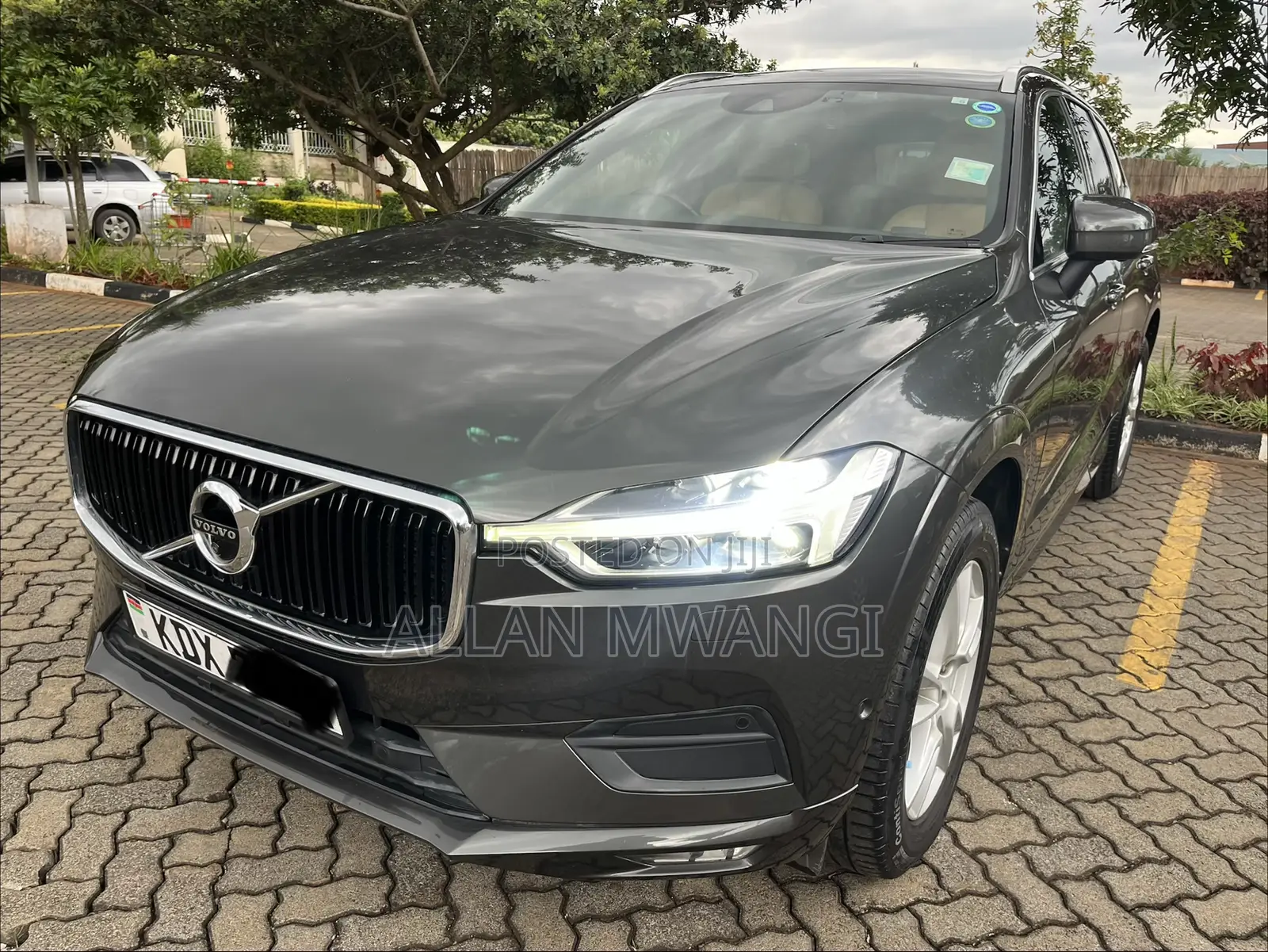 Volvo XC60 2018 Brown