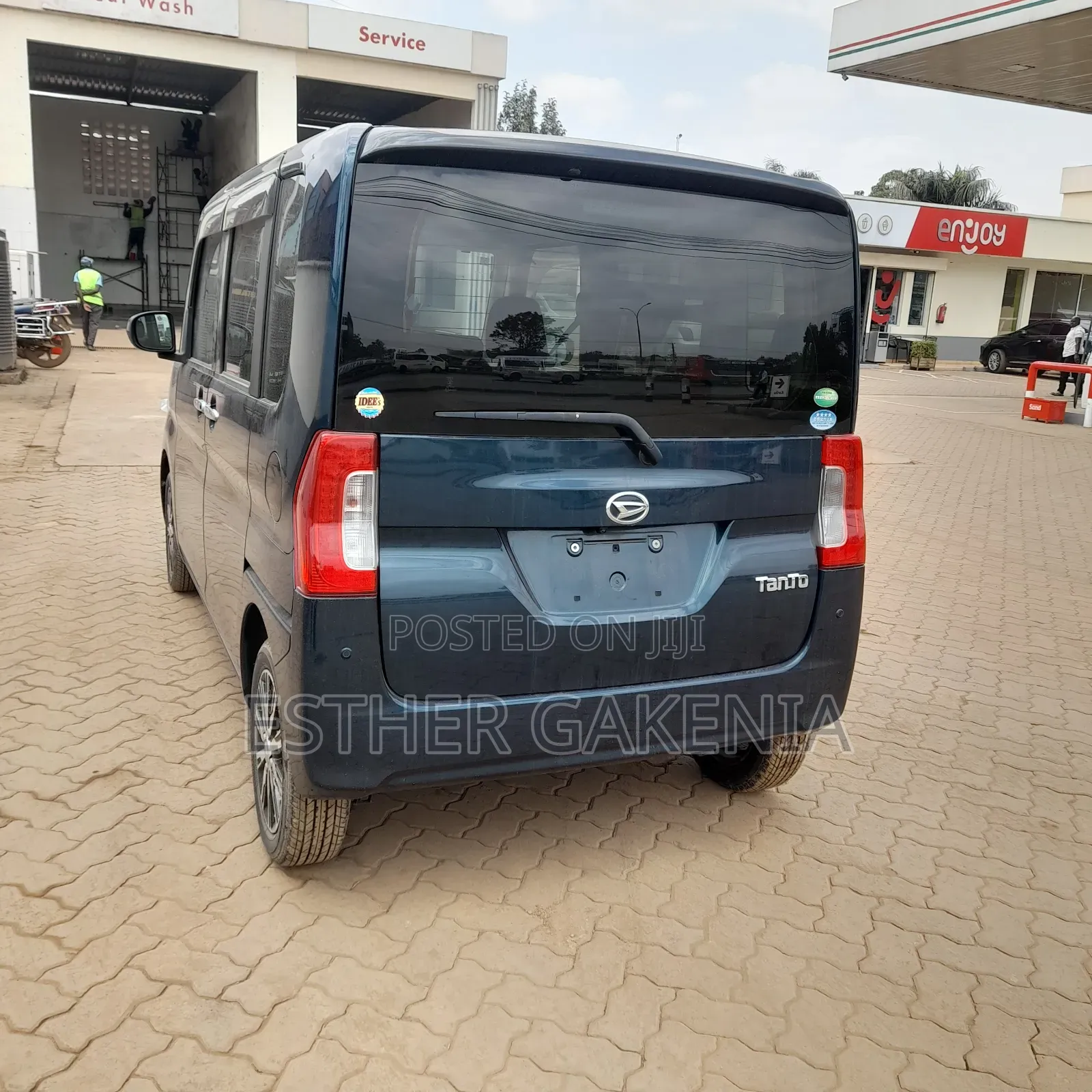 Daihatsu Tanto 2019 Blue