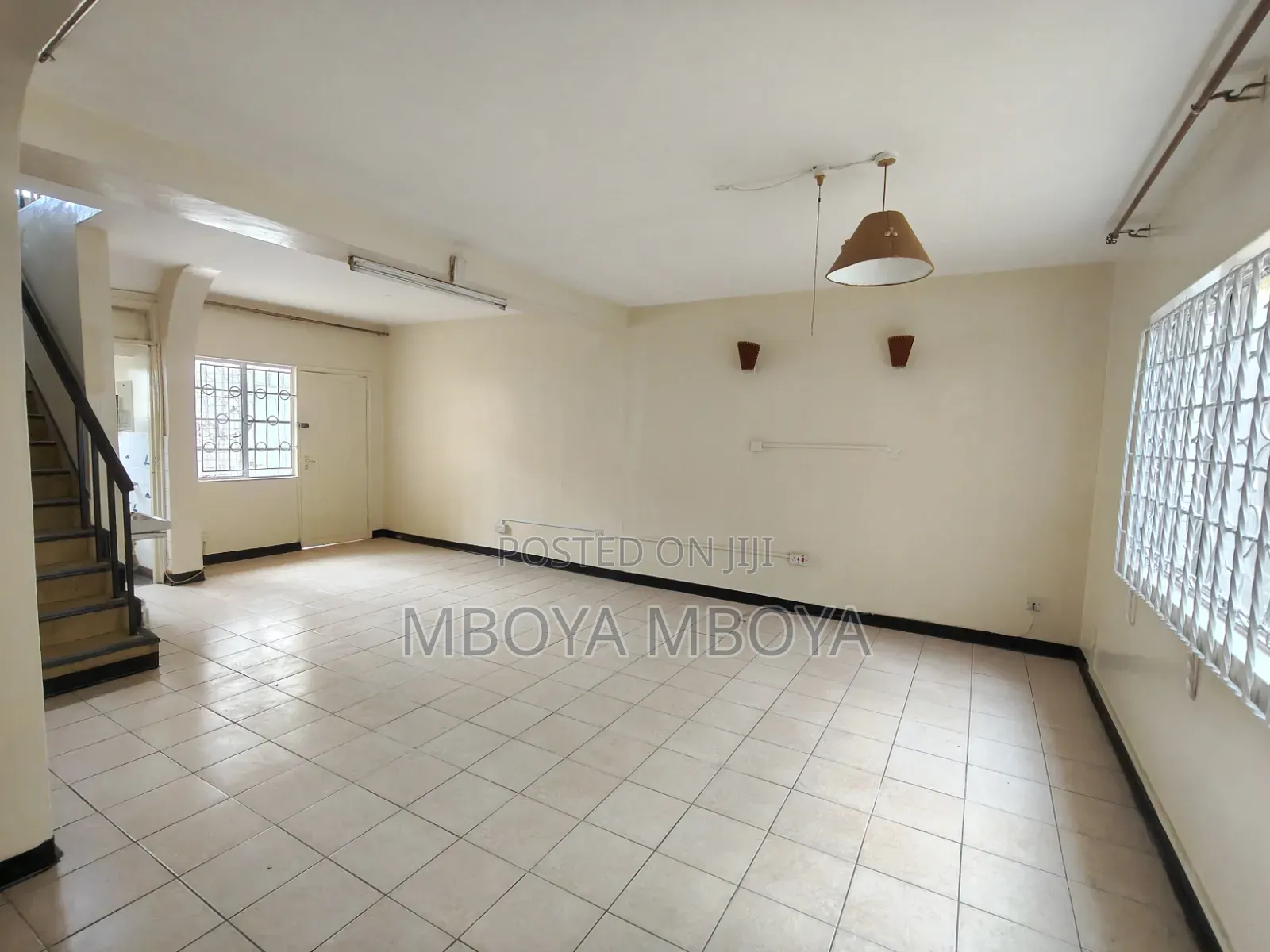 3bdrm Maisonette in Parklands for rent