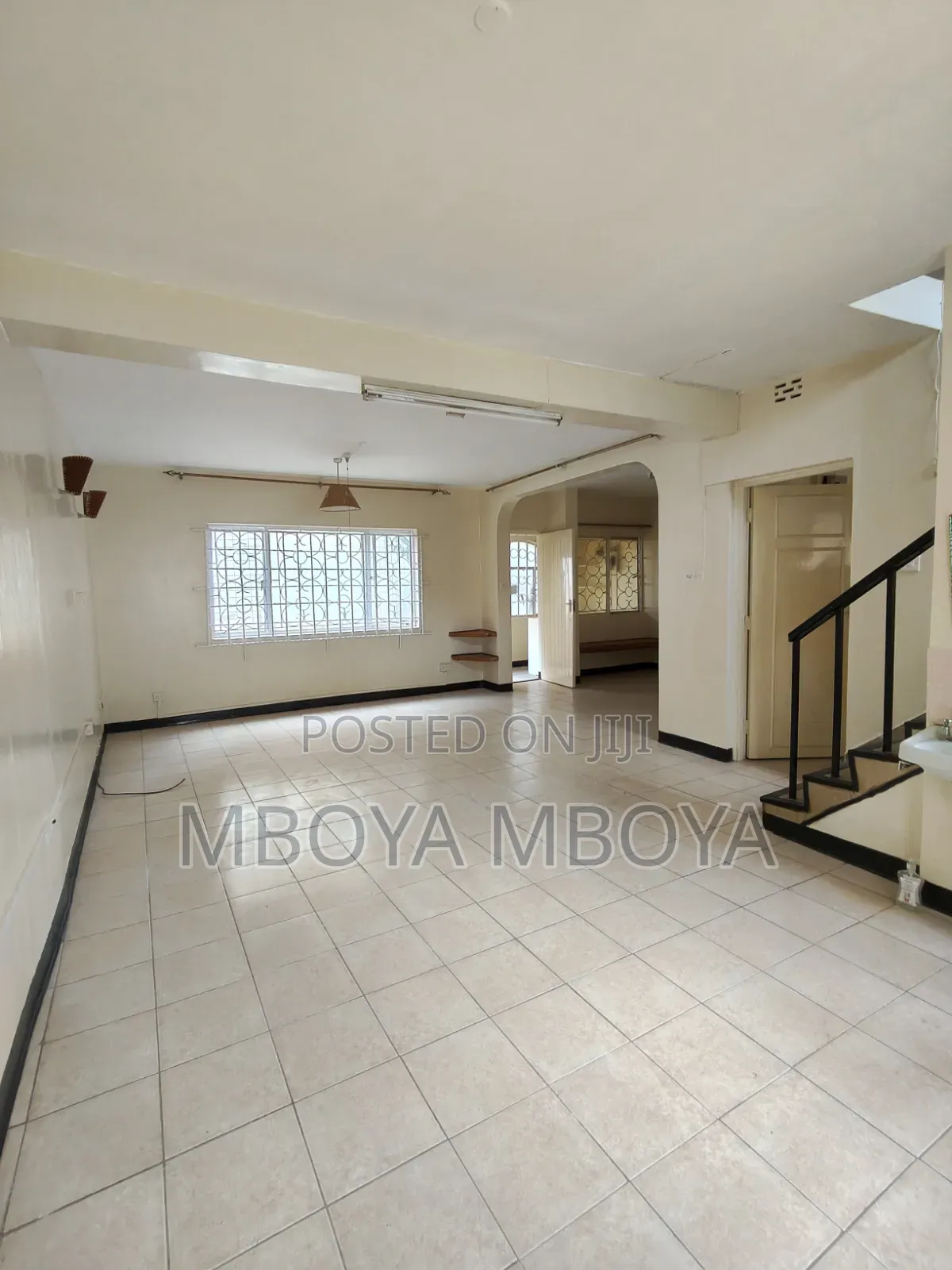 3bdrm Maisonette in Parklands for rent