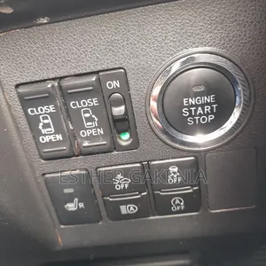 Daihatsu Tanto 2019 Blue