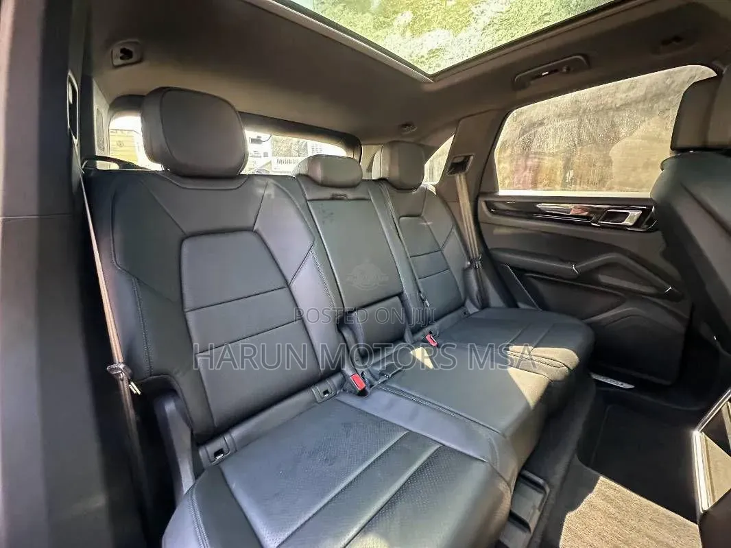 Porsche Cayenne 2019 Blue