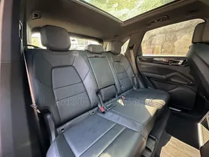 Porsche Cayenne 2019 Blue