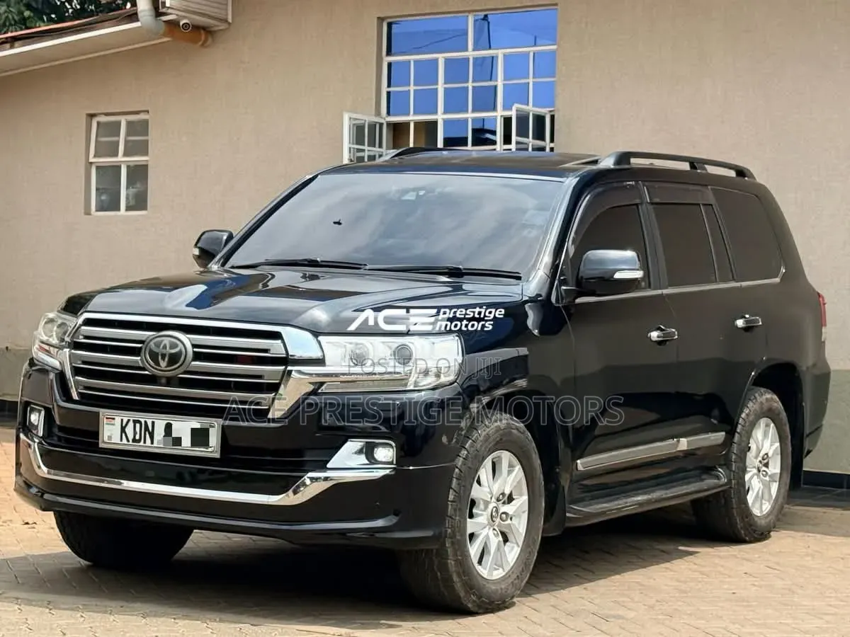 Toyota Land Cruiser 2017 Black