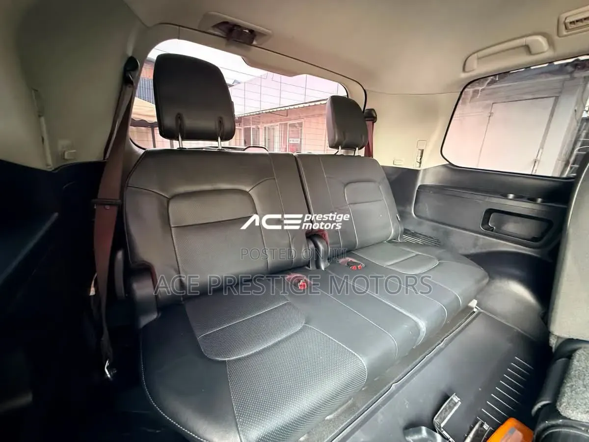 Toyota Land Cruiser 2017 Black