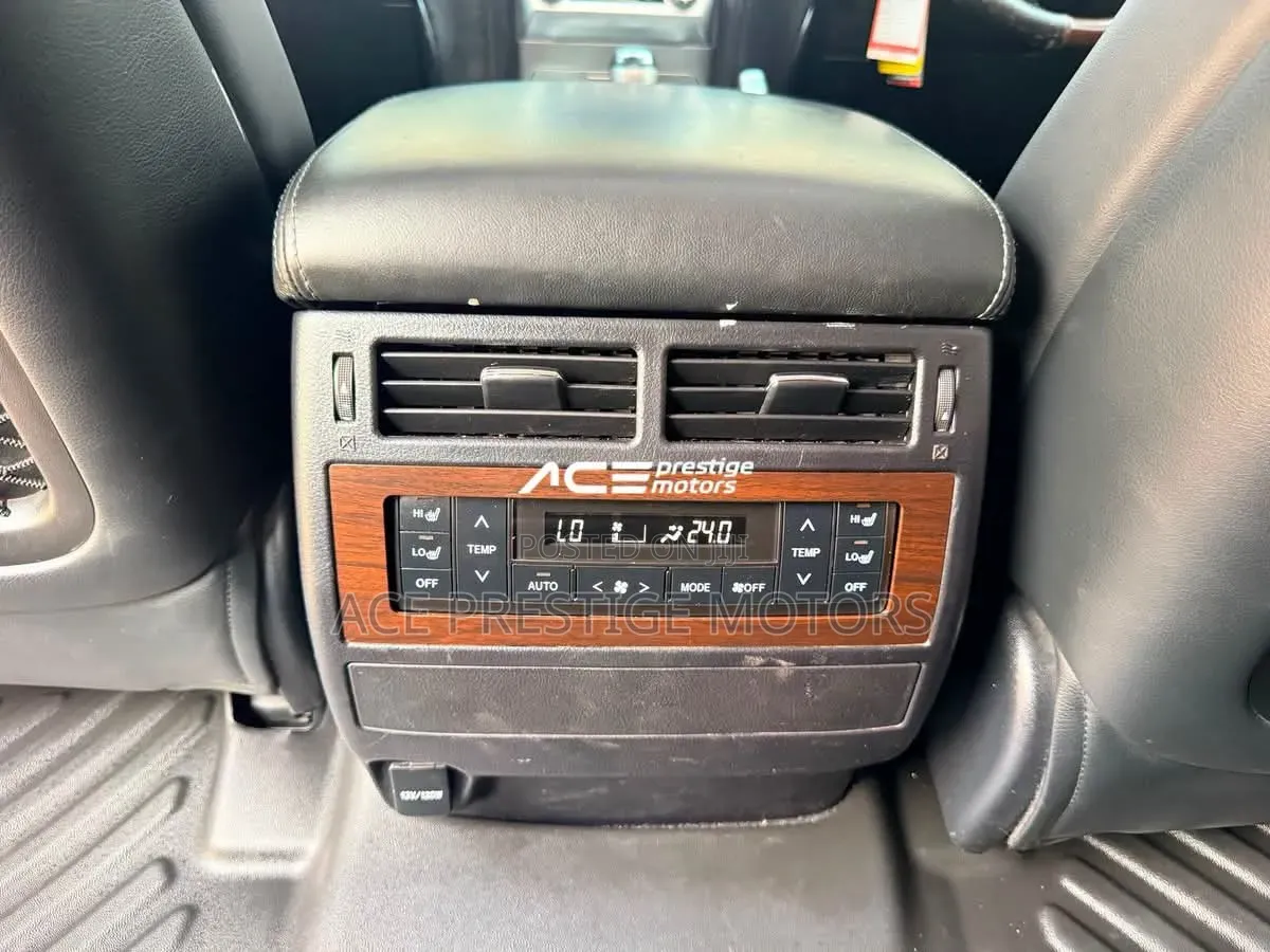 Toyota Land Cruiser 2017 Black