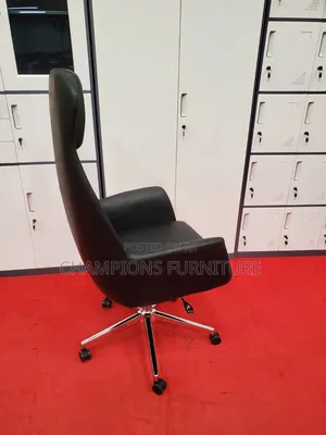 Executive High-Back Chair With Integrated Headrest