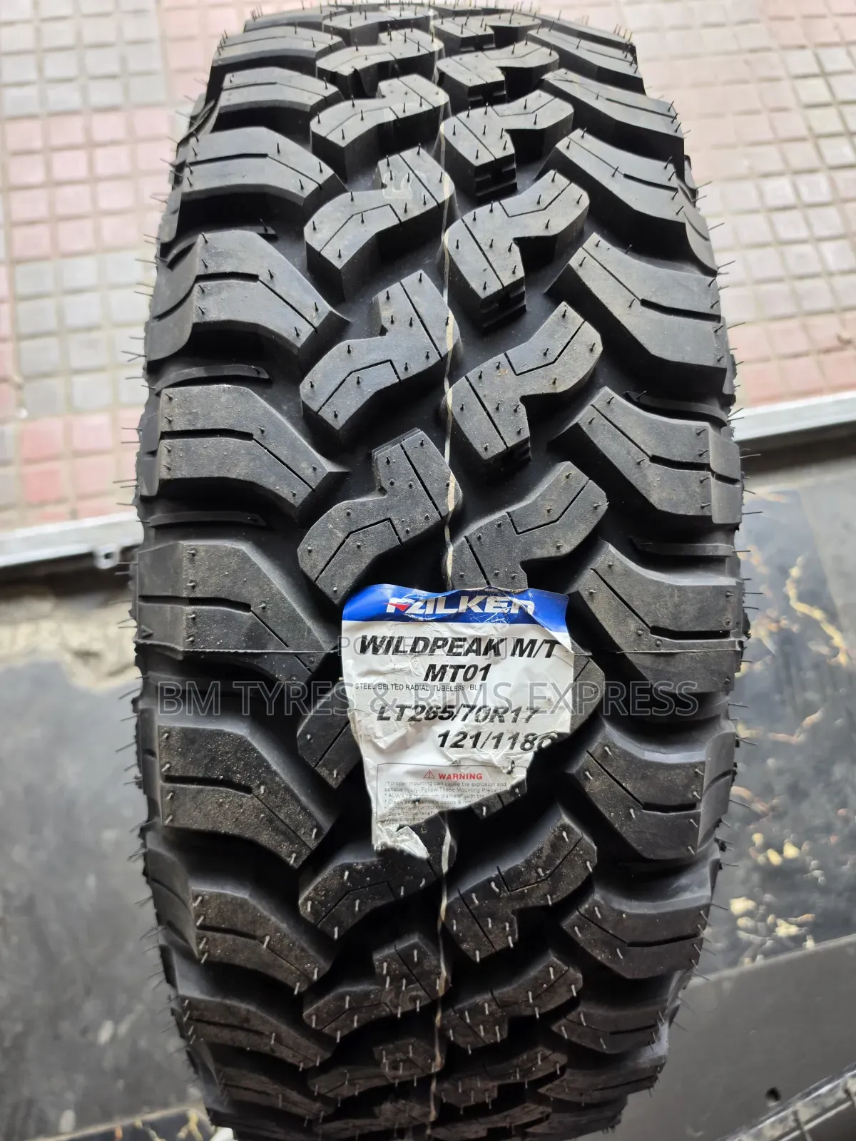 265 /70 R17 Falken (Mt) New Technology.