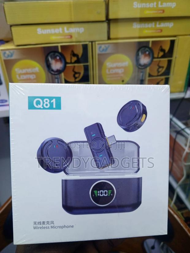 Q81 Clip-on Wireless Microphone for Android iPhone - main view