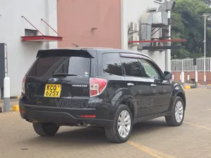 Subaru Forester 2010 Black