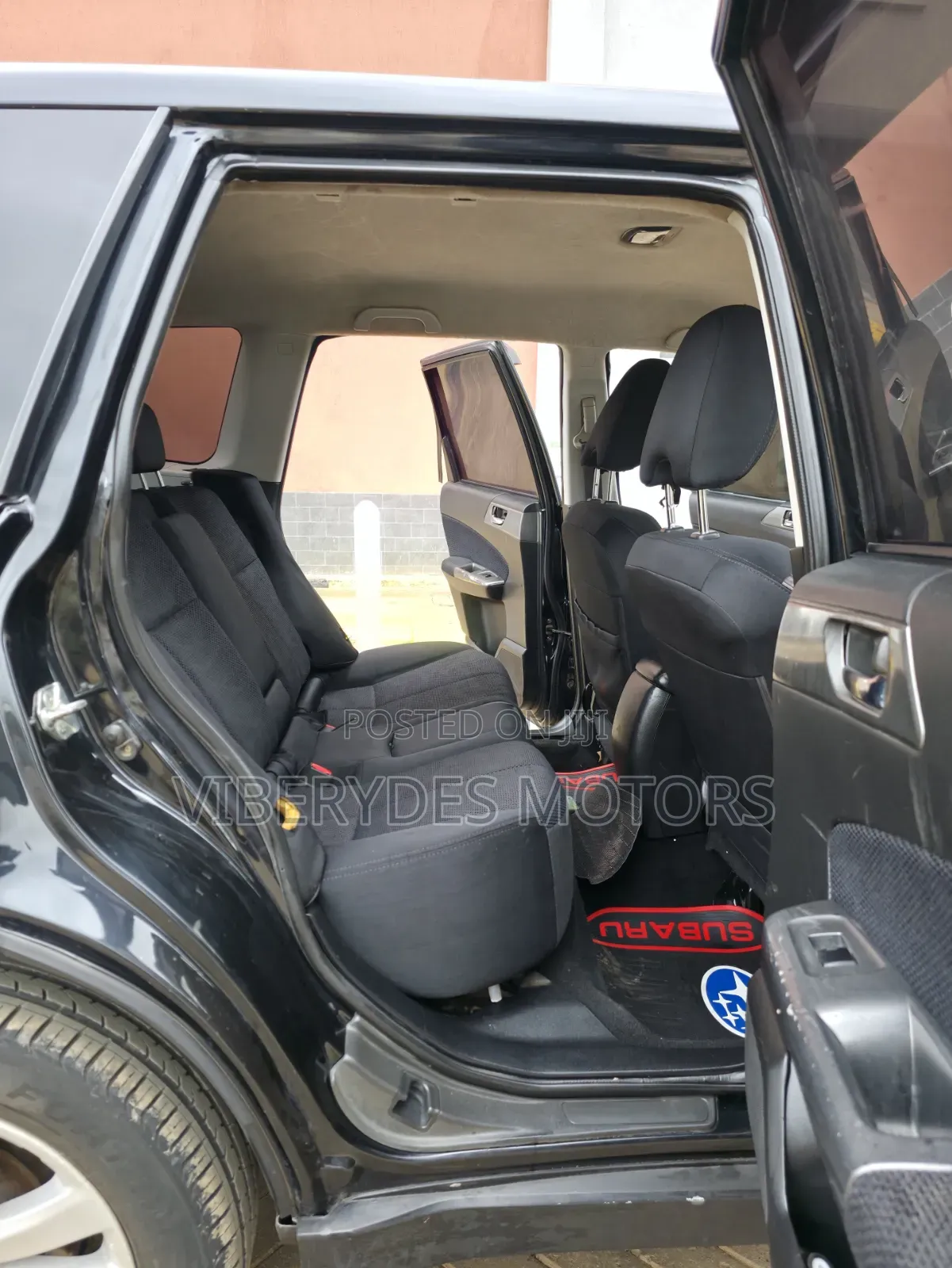 Subaru Forester 2010 Black