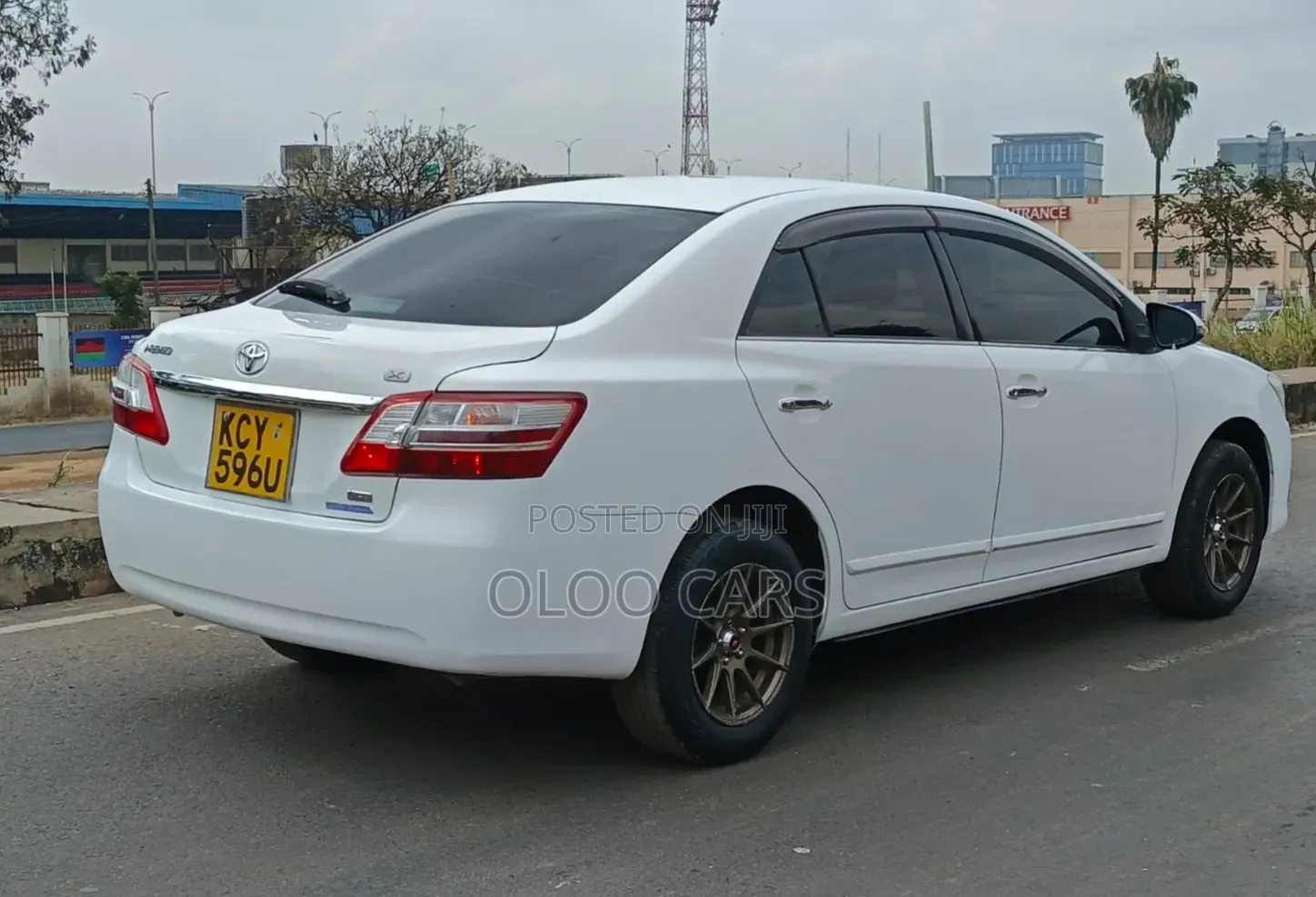 Toyota Premio 2014 White