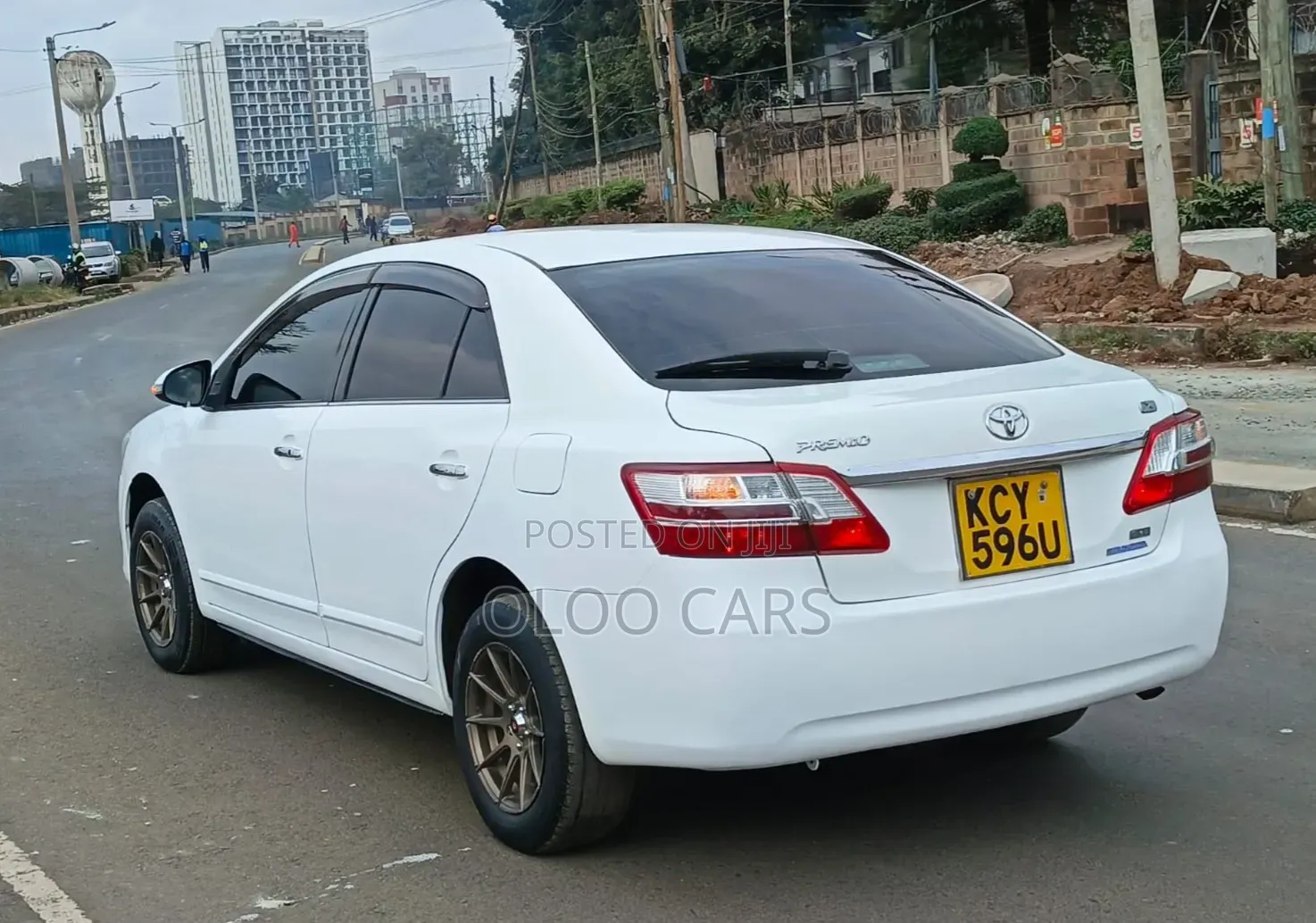 Toyota Premio 2014 White