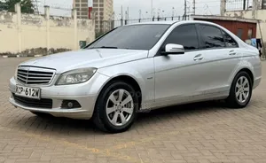 Mercedes-Benz C180 2011 Silver