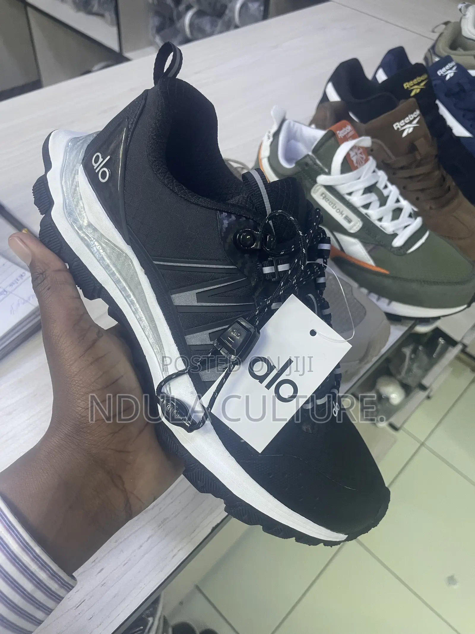 Alo Yoga Trail Sneakers