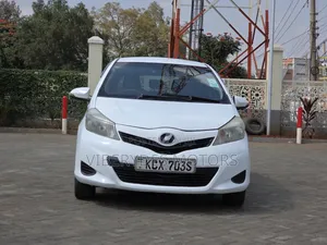 Toyota Vitz 2012 White