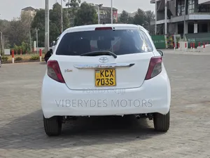 Toyota Vitz 2012 White