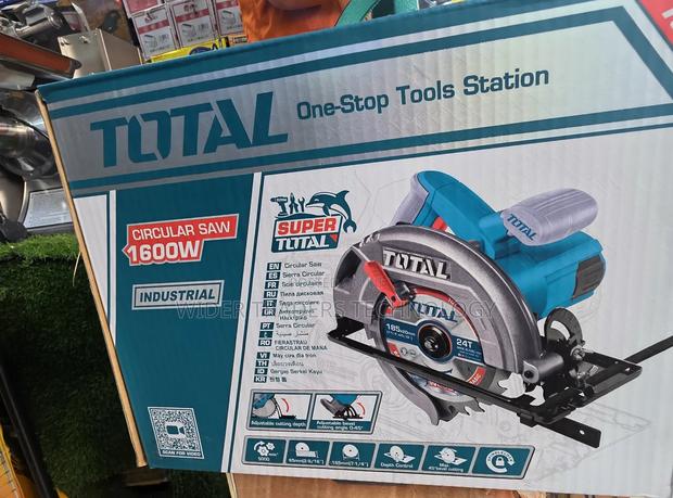 TOTAL 1600W Industrial Circular Saw (Model TS