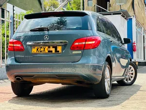 Mercedes-Benz B-Class 2012 Blue