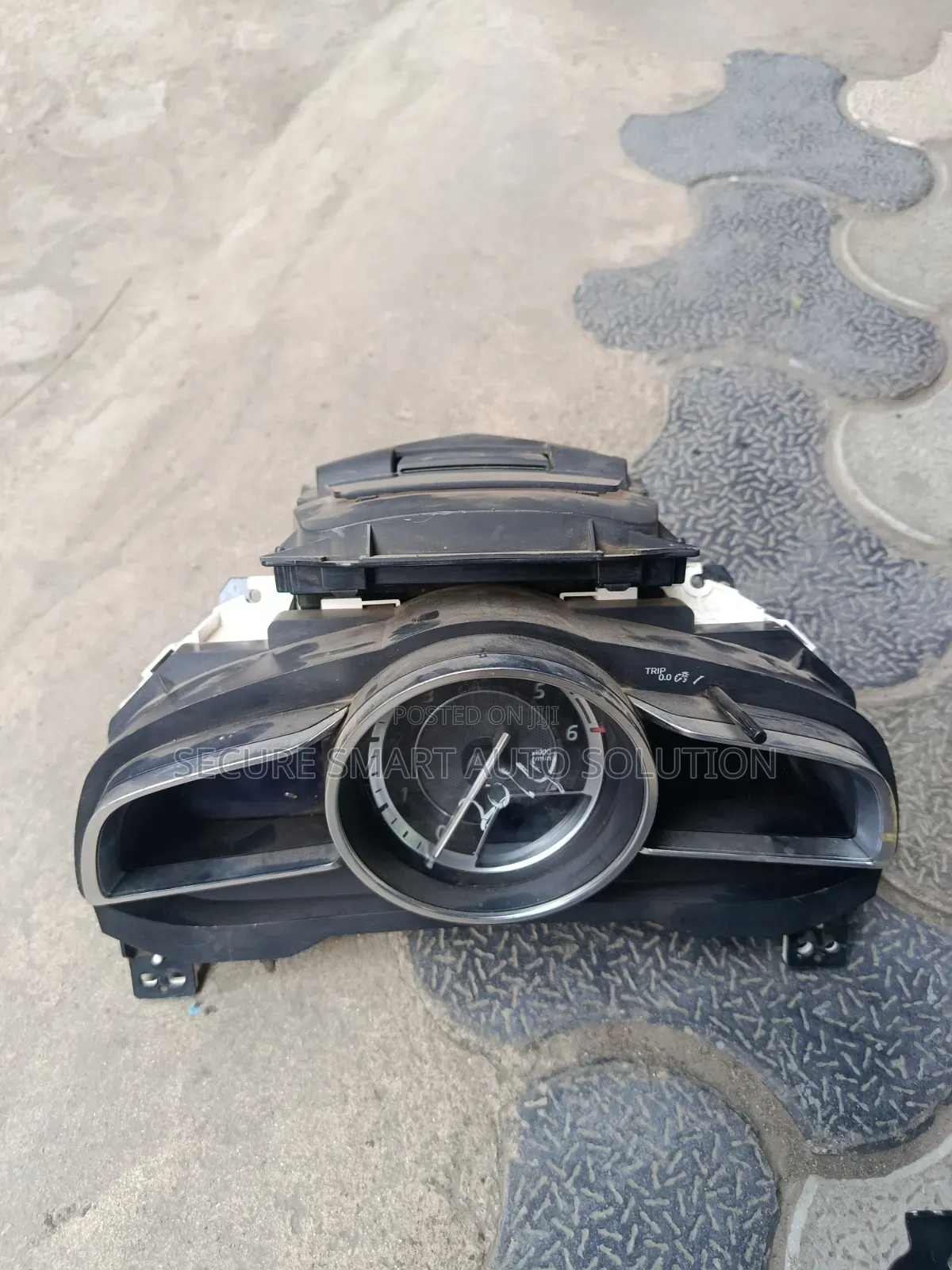 Mazda Axela 2014_2017 Clock