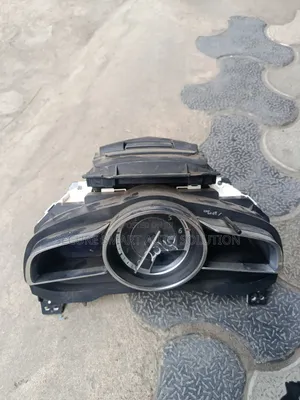 Mazda Axela 2014_2017 Clock