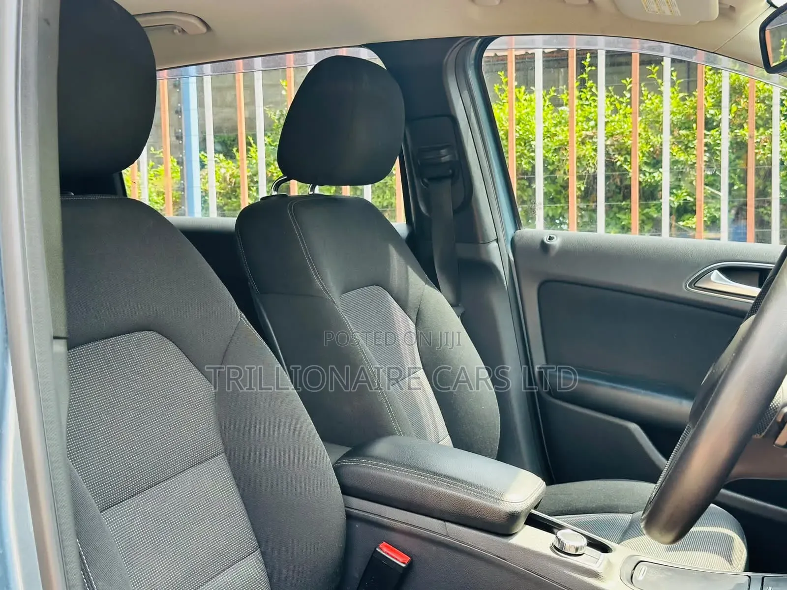 Mercedes-Benz B-Class 2012 Blue