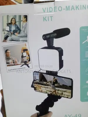 AY-49 Mobile Vlogging Kit With LED Light Microphone