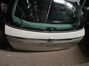 SSubaru BP9 Tail Gate