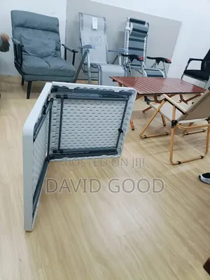 White Fordable Table