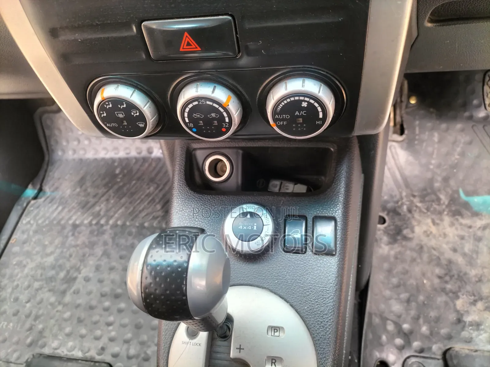 Nissan X-Trail 2011 White