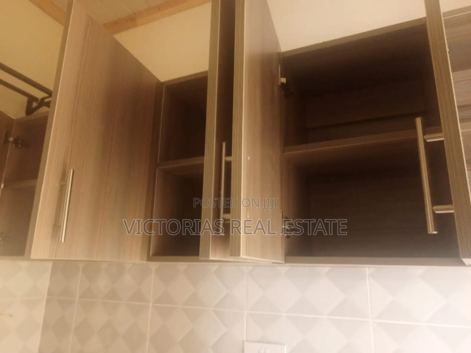 2bdrm Mansion in Arusha Court, Complex Utawala for rent