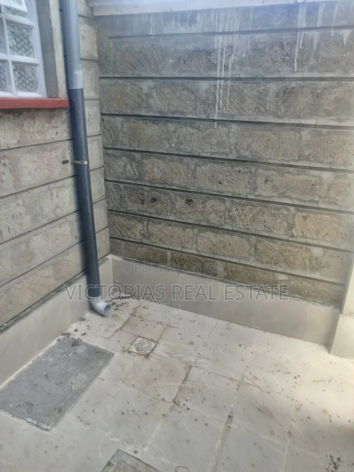 2bdrm Mansion in Arusha Court, Complex Utawala for rent