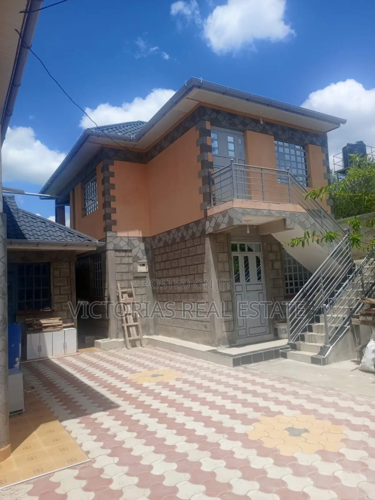 2bdrm Mansion in Arusha Court, Complex Utawala for rent