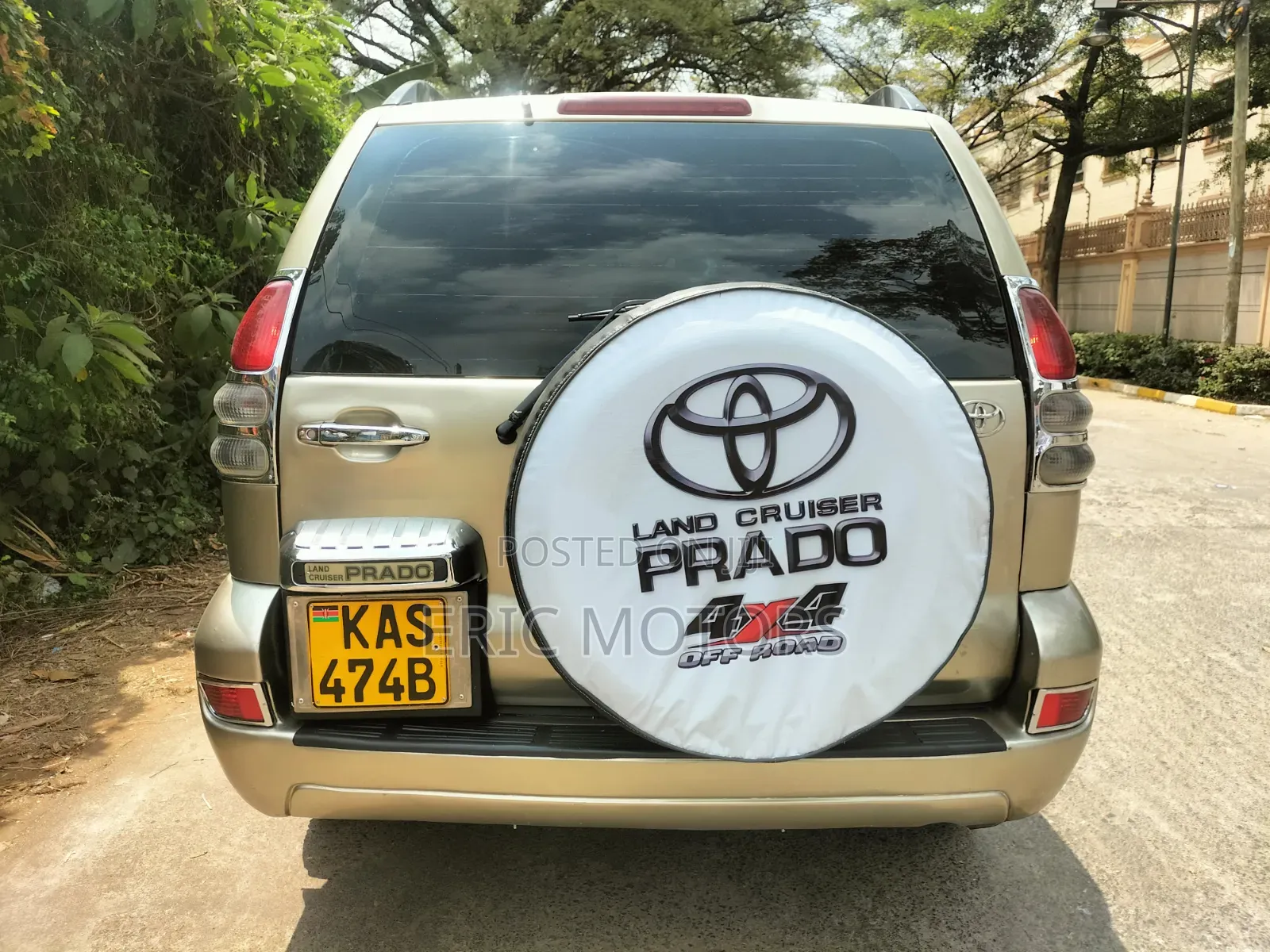 Toyota Land Cruiser Prado 2006 Brown