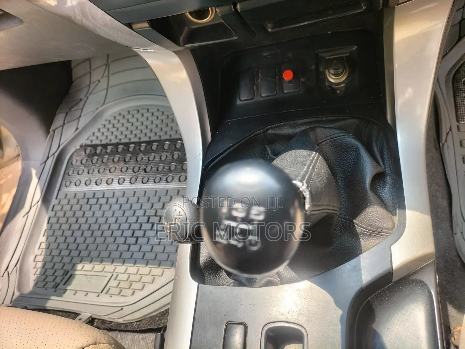Toyota Land Cruiser Prado 2006 Brown