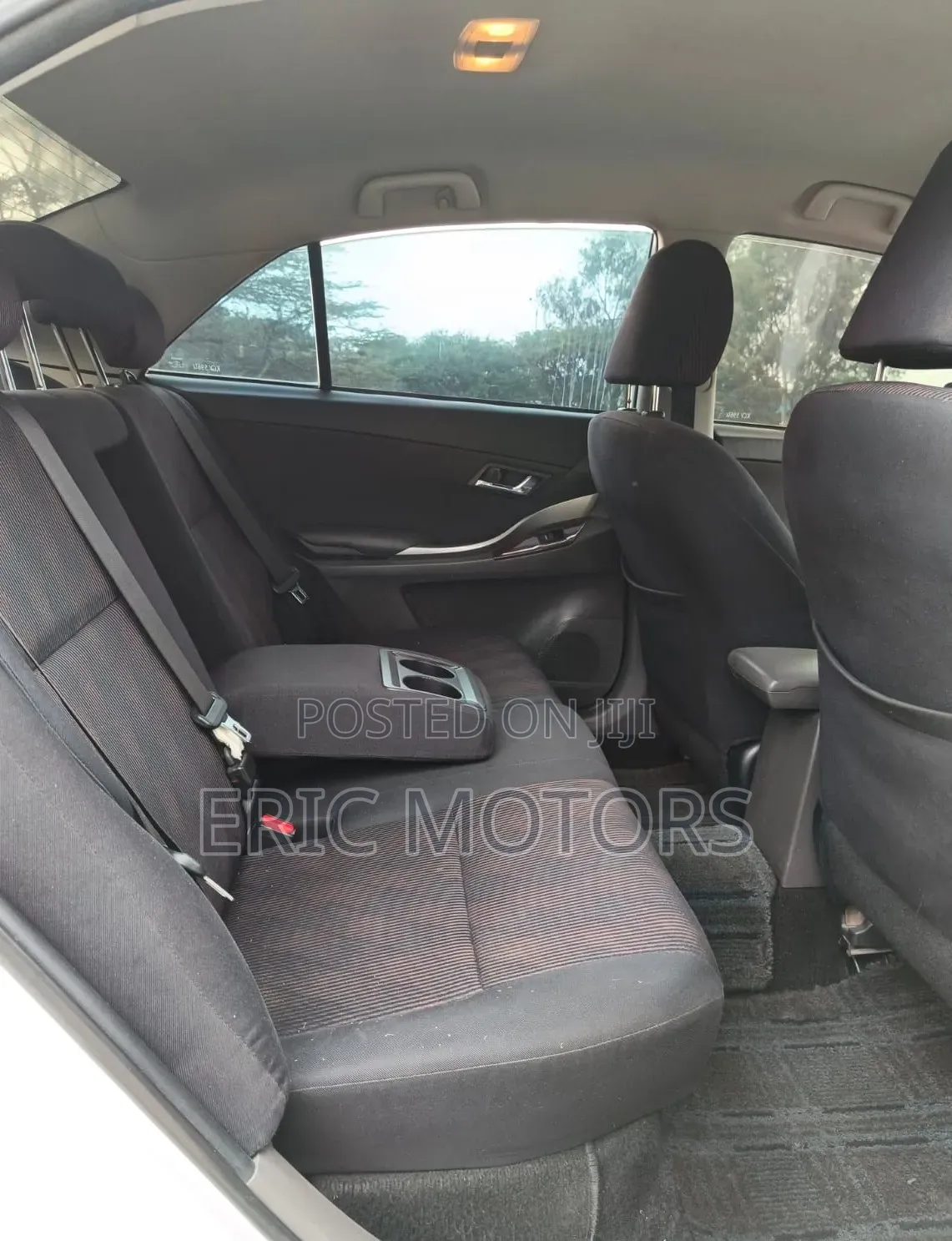 Toyota Premio 2014 Off white
