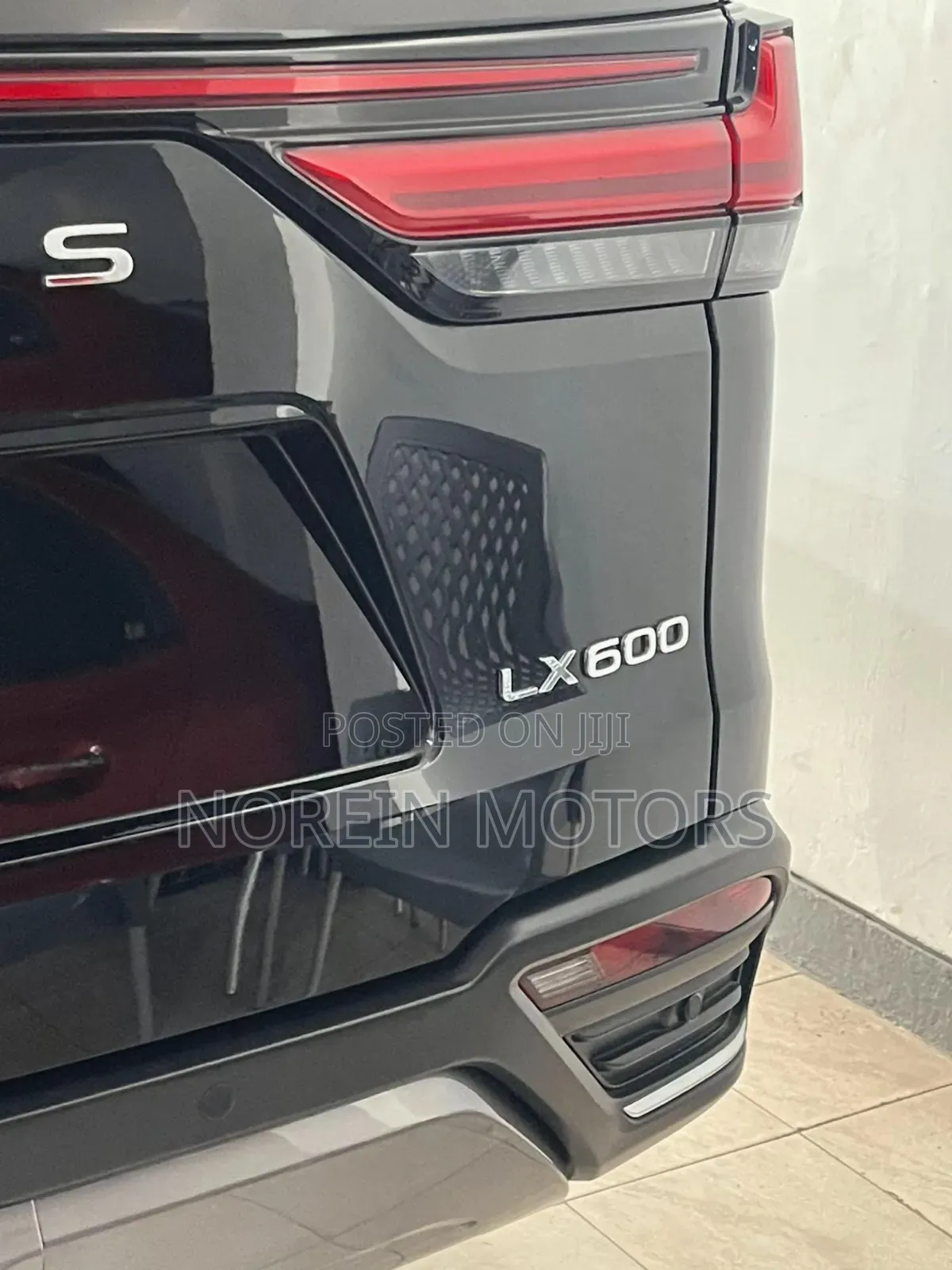 Lexus LX 2022 Black