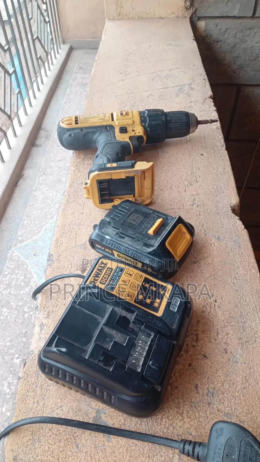 Dewalt DCD776 Cordless Drill