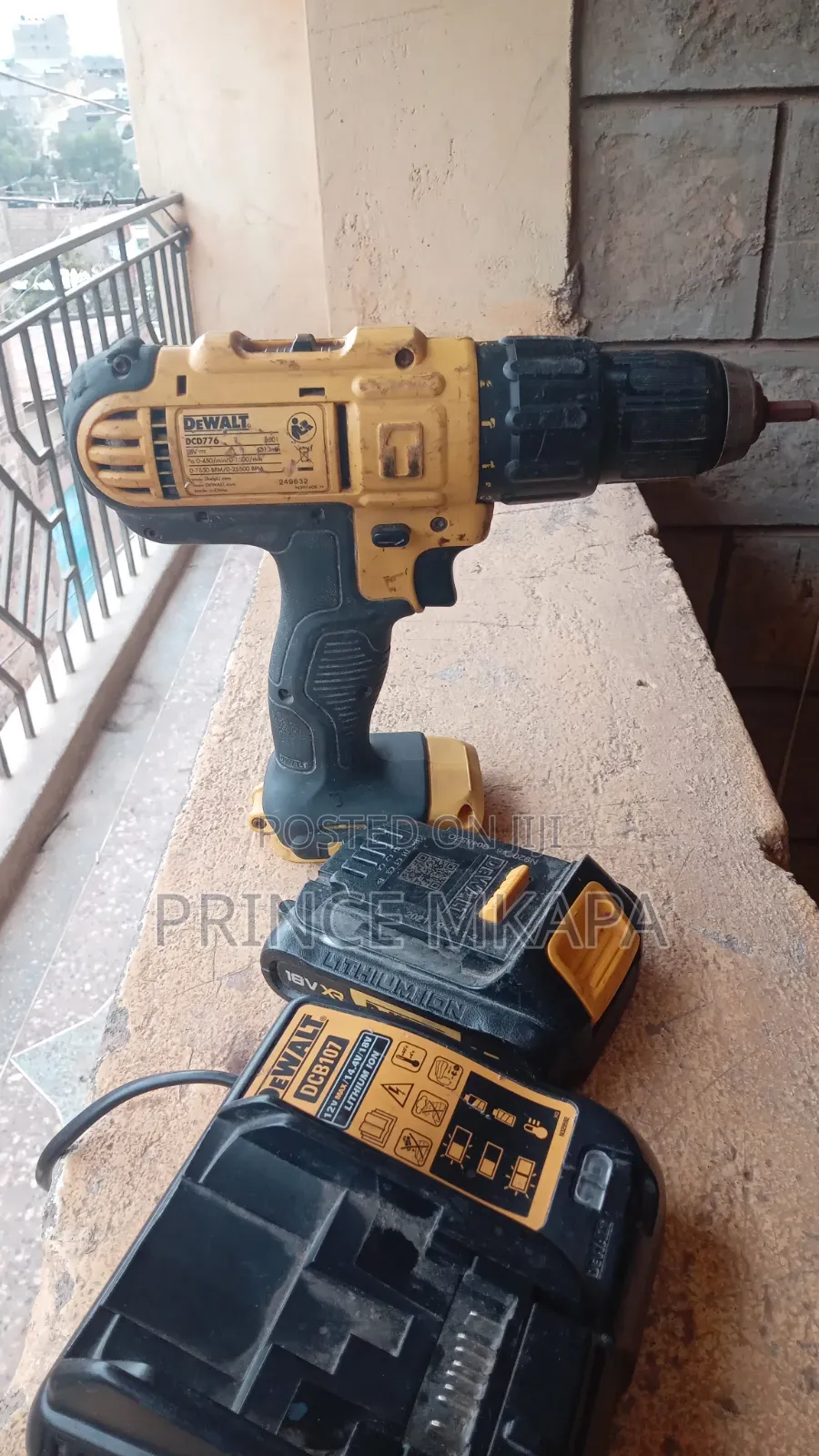 Dewalt DCD776 Cordless Drill