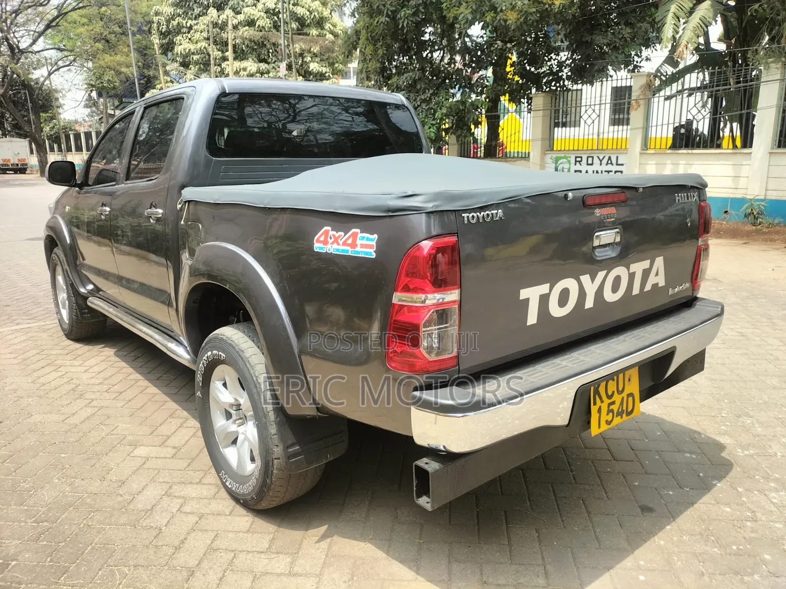 Toyota Hilux 2011 Gray