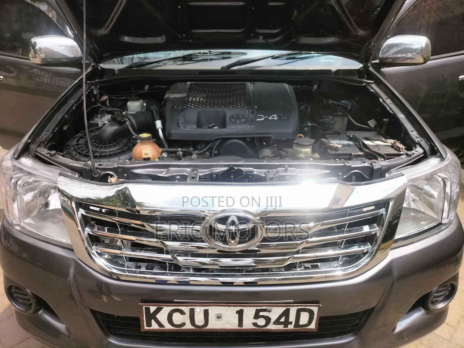 Toyota Hilux 2011 Gray
