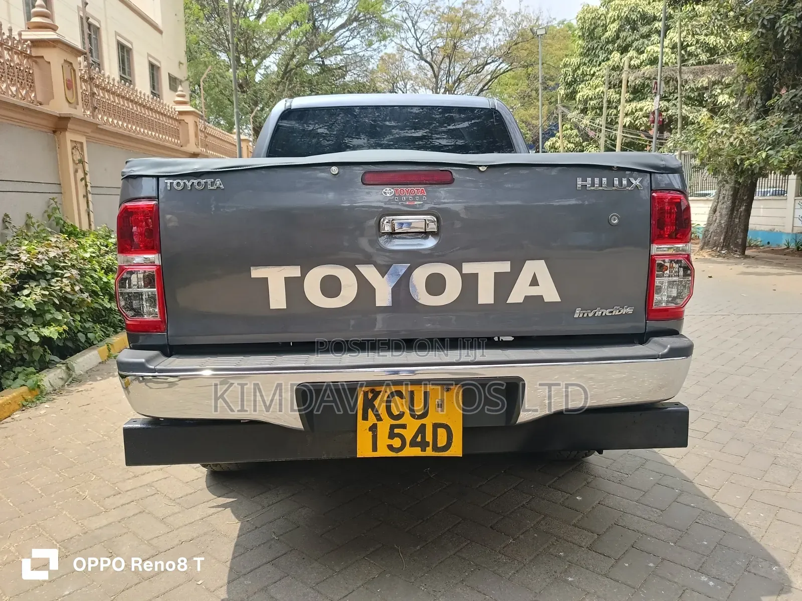Toyota Hilux 2011 Gray