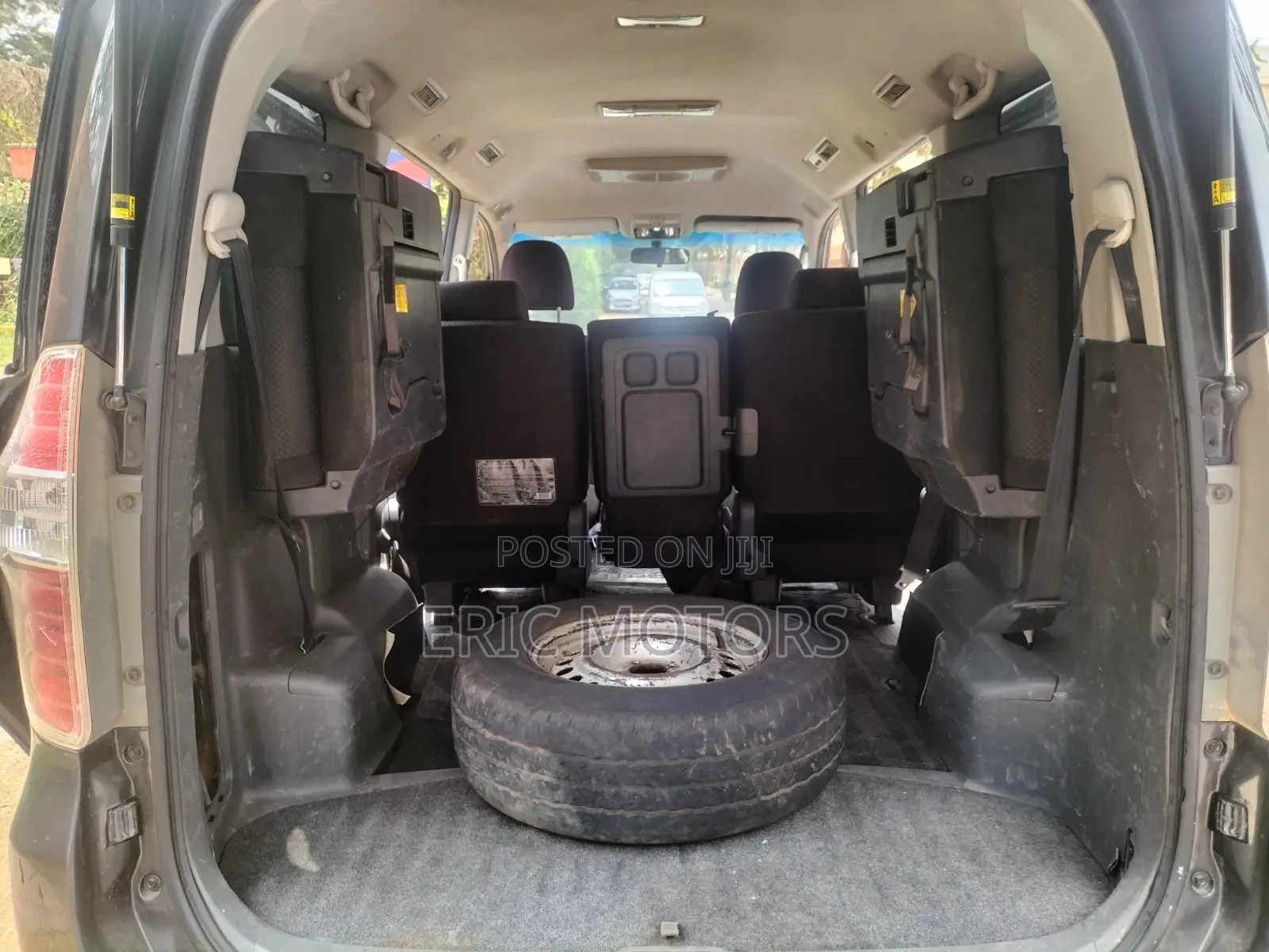Toyota Noah 2007 Gray