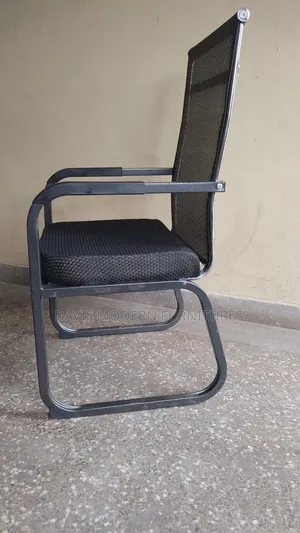 Modern Mesh Visitor Chair With Memory Foam Seat Cushion
