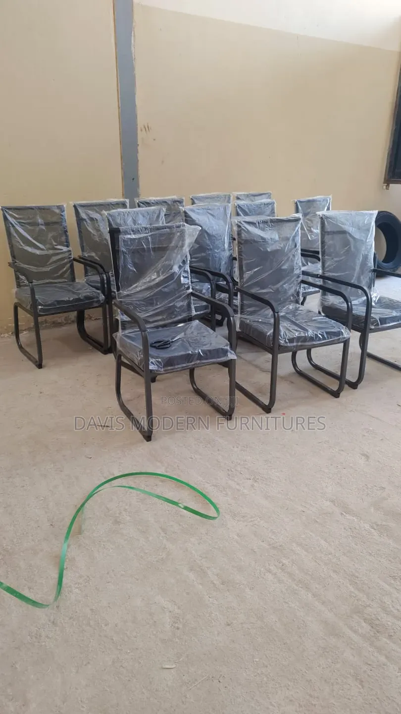 Modern Mesh Visitor Chair With Memory Foam Seat Cushion