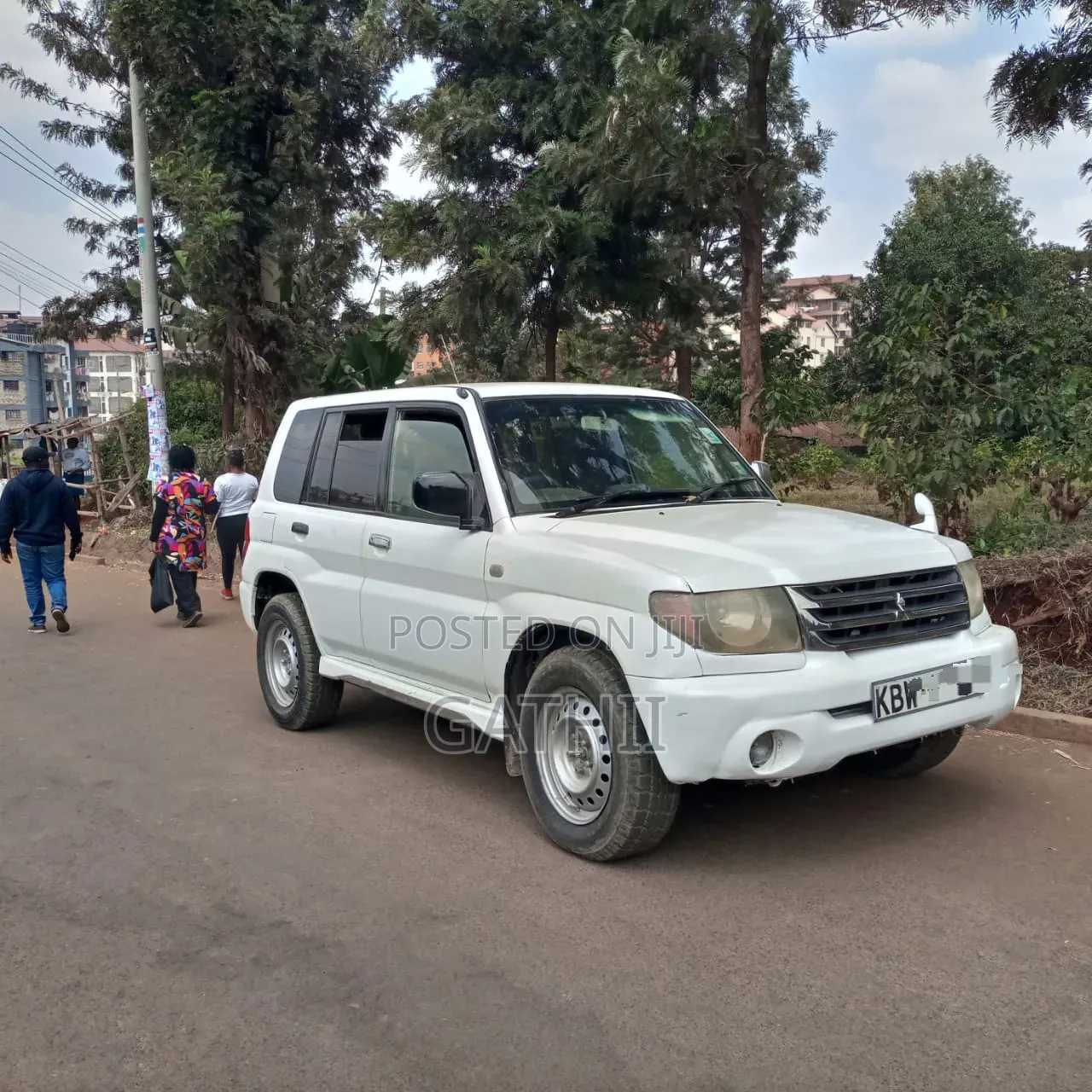 Mitsubishi Pajero 2009 White
